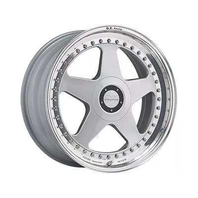 OZ Racing Futura III Silver Standard 8,5x19 5x112 ET45 CB75,0 R12 650 kg W21089001SI