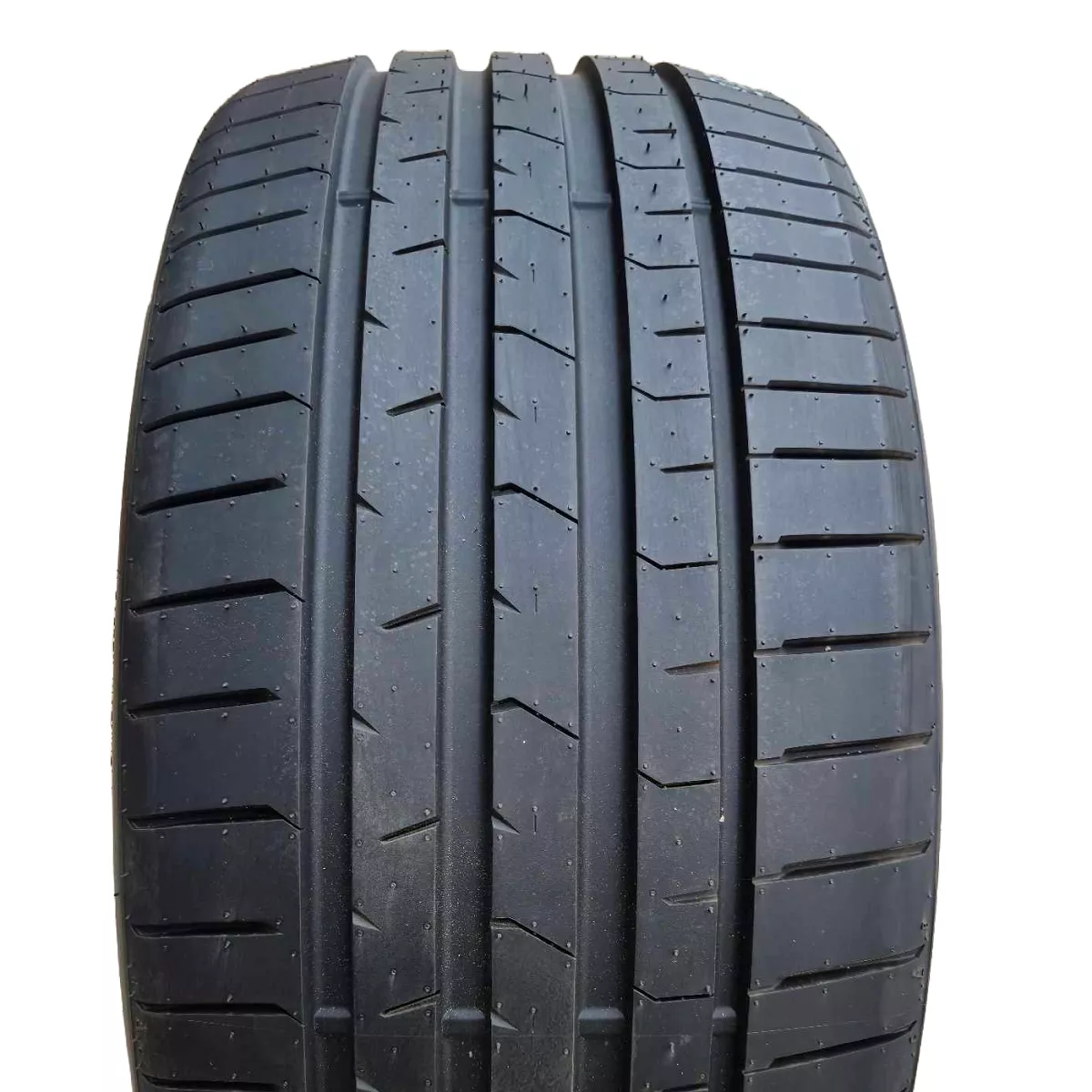 235/35R20 Aplus A611 EV 92Y XL